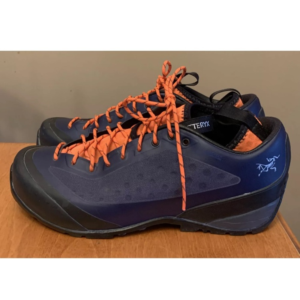 Arc' Teryx Shoes Mens Size 8.5 Mens Blue Orange Vibram Gore Tex Ortholite Shoes